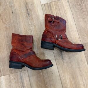 Frye red viv short engineer boots